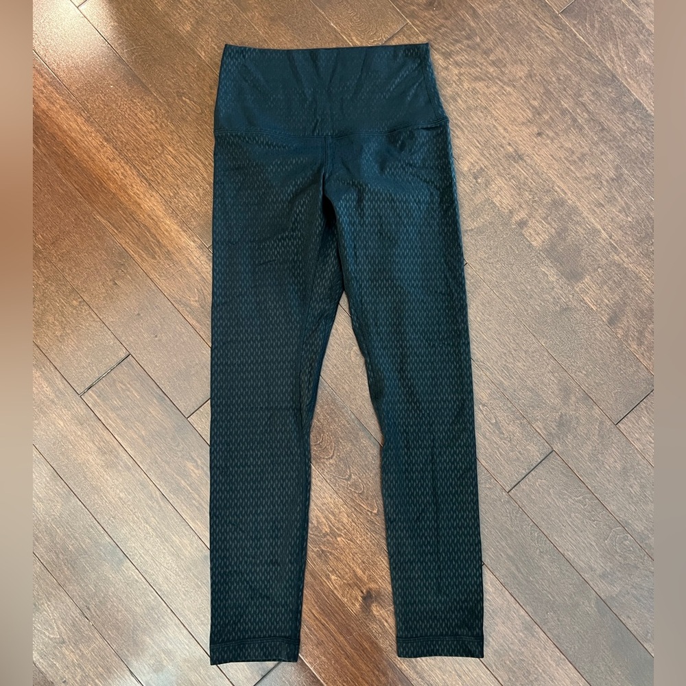 NWOT Lululemon Leggings Size 4